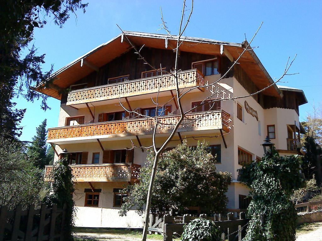 Hotel Las Cascadas La Cumbrecita Exterior photo